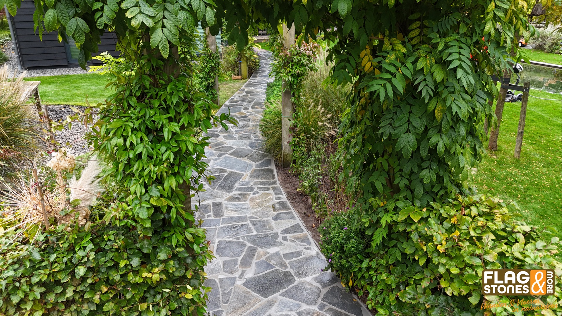 Renovatie tuinpaden te Heiloo